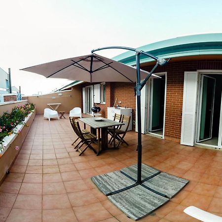 Tra Mare E Centro Citta! Appartement Livorno Buitenkant foto
